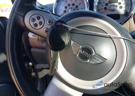 2006 Mini Cooper S z USA, uszkodzony, nr VIN WMWRE33526TN28659